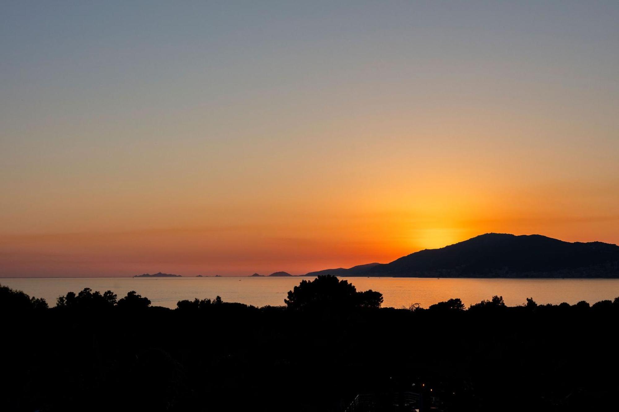 Bella Vista Hotel, Suites & Maisons Porticcio  Luaran gambar